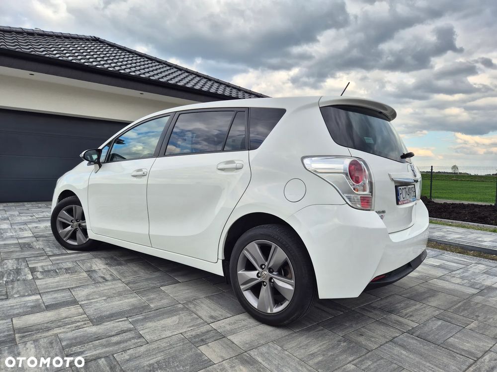 Toyota Verso 1.6 D-4D Premium - 13