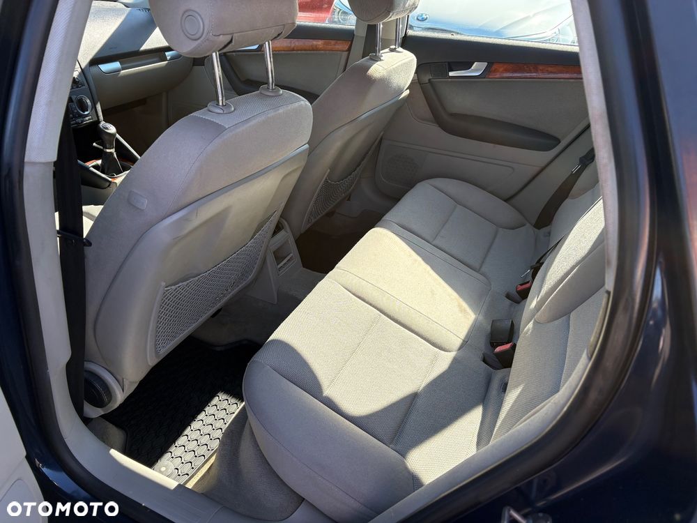 Audi A3 Sportback 1.9 TDI Ambiente - 6