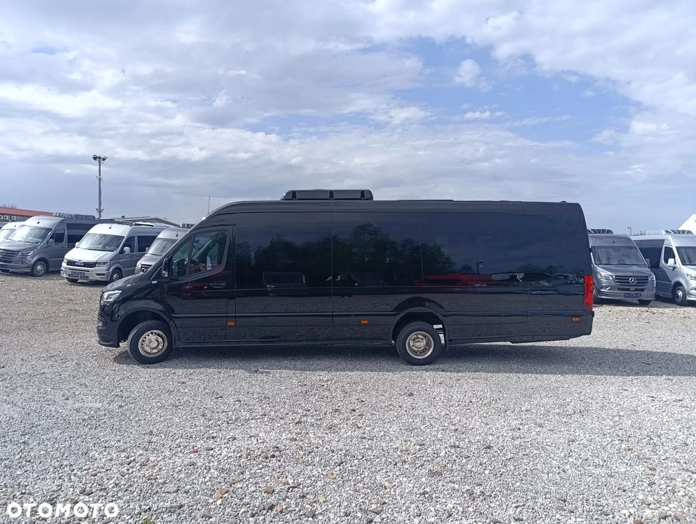 Mercedes-Benz Sprinter 519 - 23