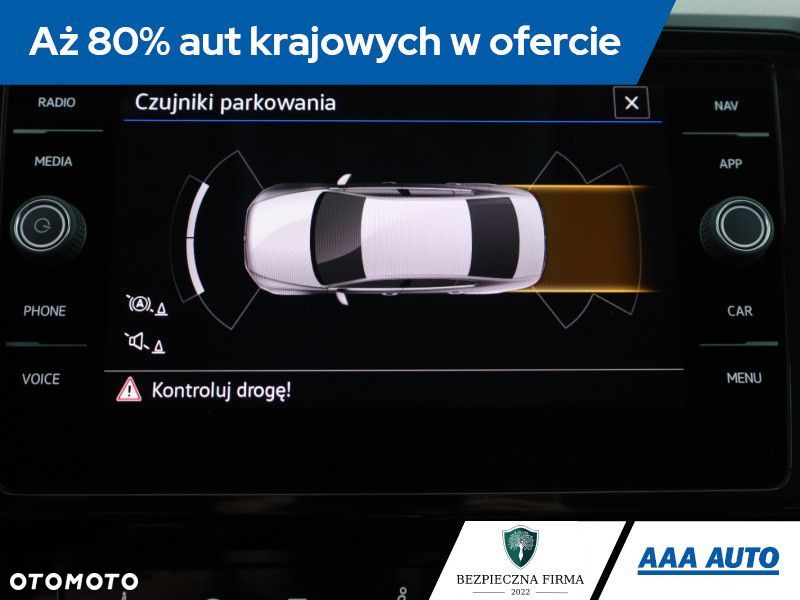 Volkswagen Passat - 11