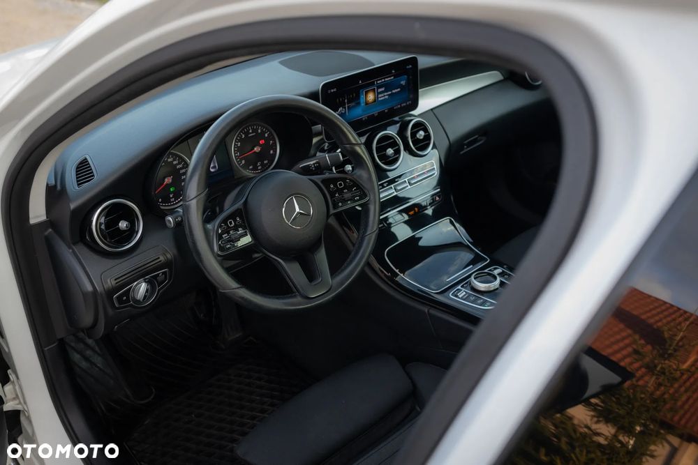 Mercedes-Benz Klasa C 160 9G-TRONIC - 12
