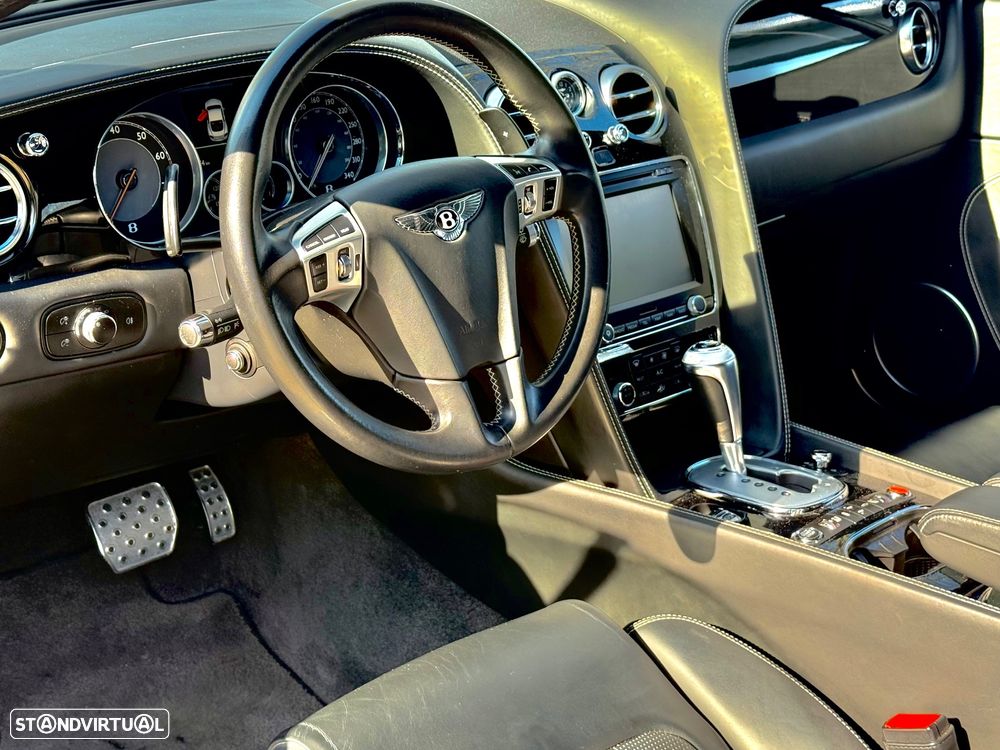 Bentley Continental W12 - 8