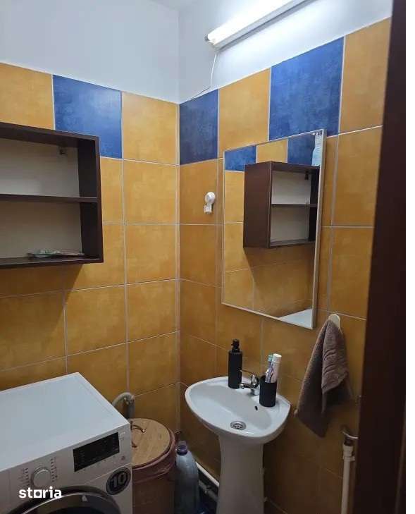 Dristor Metrou - Vitan Mall- se accepta studenti-pet friendly — fotografia 3