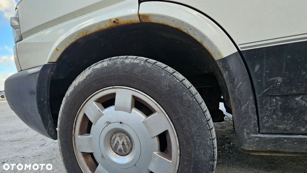 Volkswagen Multivan - 16