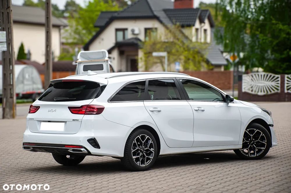 Kia Ceed 1.6 CRDi mHEV GT-Line DCT - 13