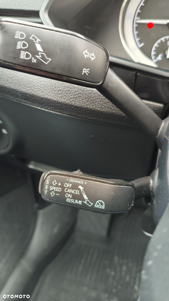 Skoda Superb 2.0 TDI L&K DSG - 40