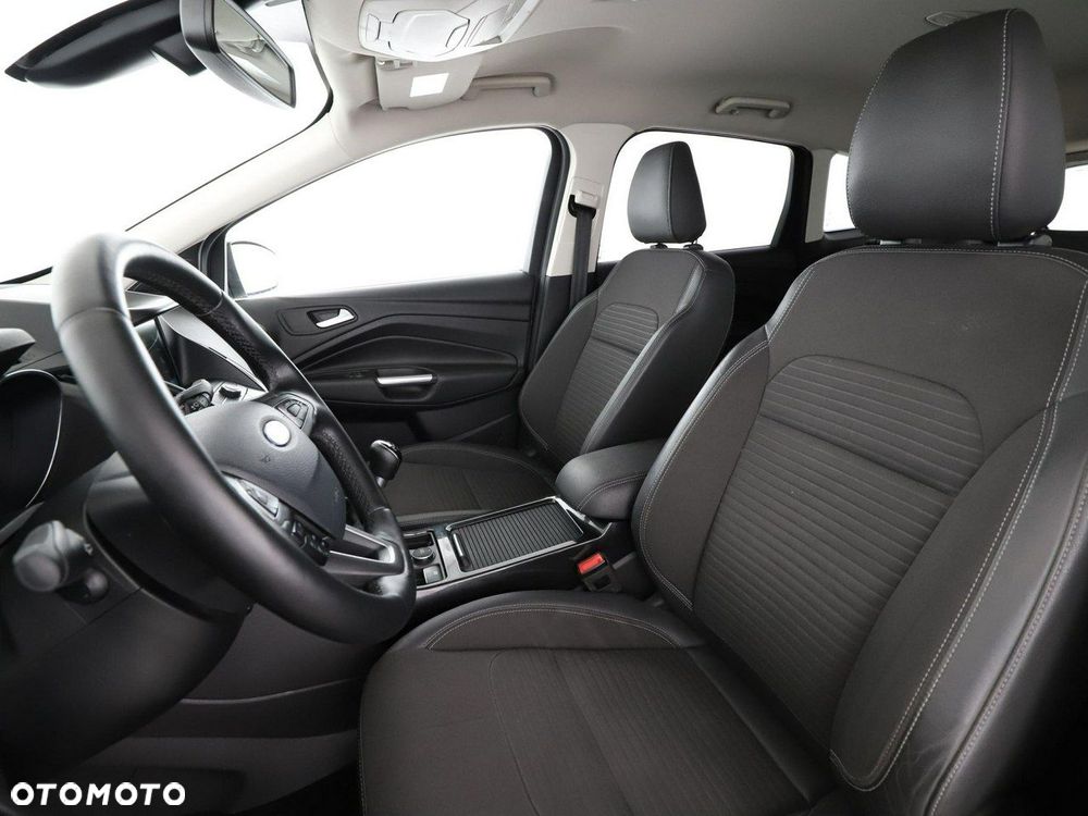 Ford Kuga 1.5 EcoBoost 2x4 Titanium - 14