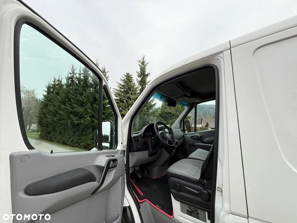 Volkswagen Crafter - 13