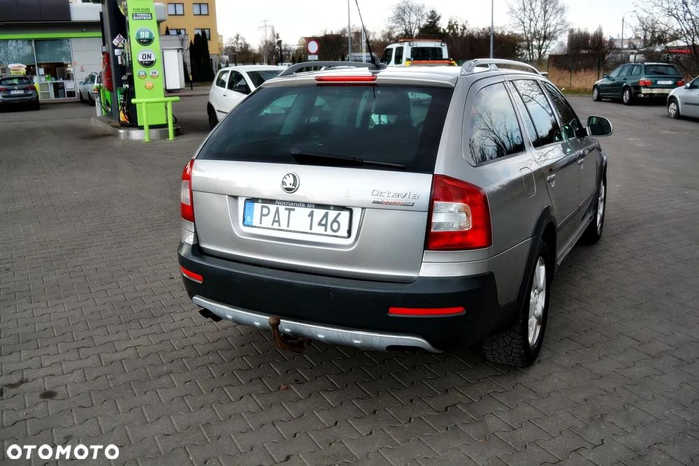 Skoda Octavia 2.0 TDI DPF 4x4 DSG Scout - 18