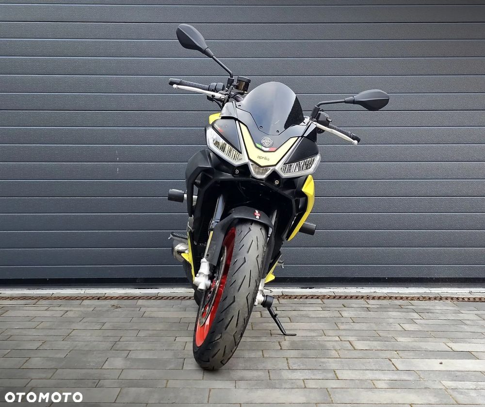 Aprilia Tuono - 9