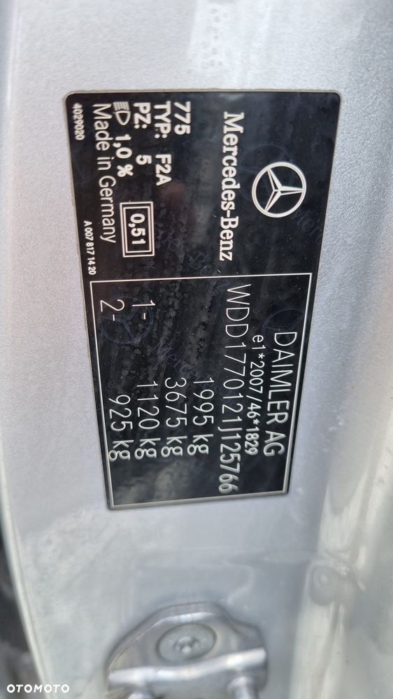 Mercedes-Benz Klasa A 200 d 8G-DCT AMG Line - 30