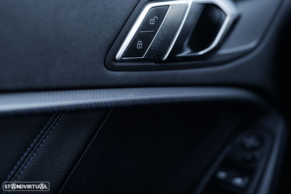BMW 116 d Pack Desportivo M - 46