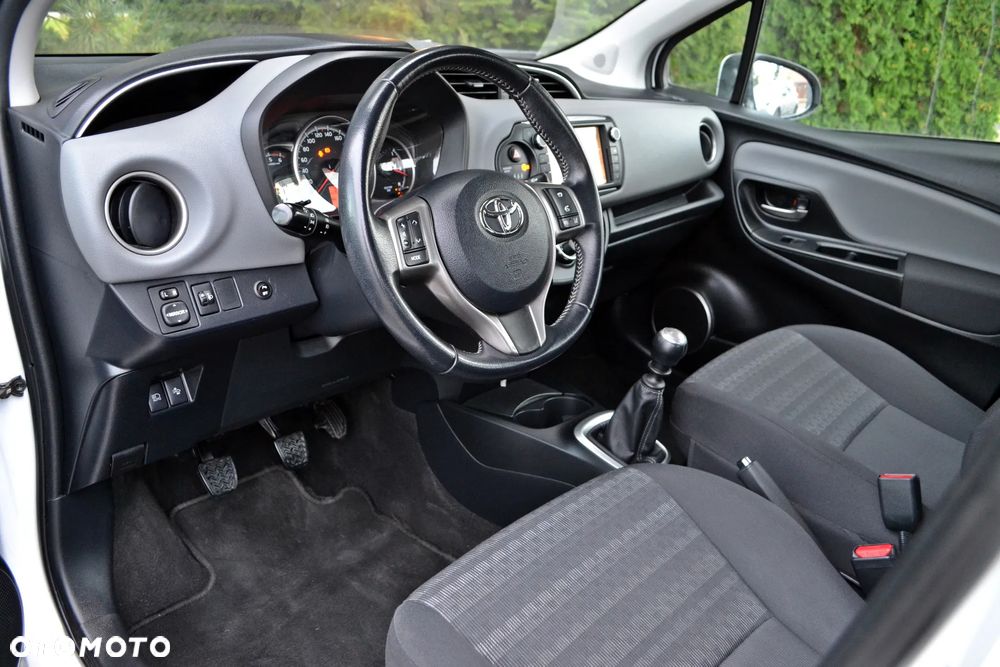 Toyota Yaris - 7