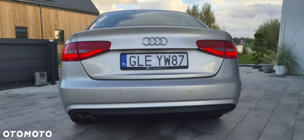 Audi A4 Limousine - 5