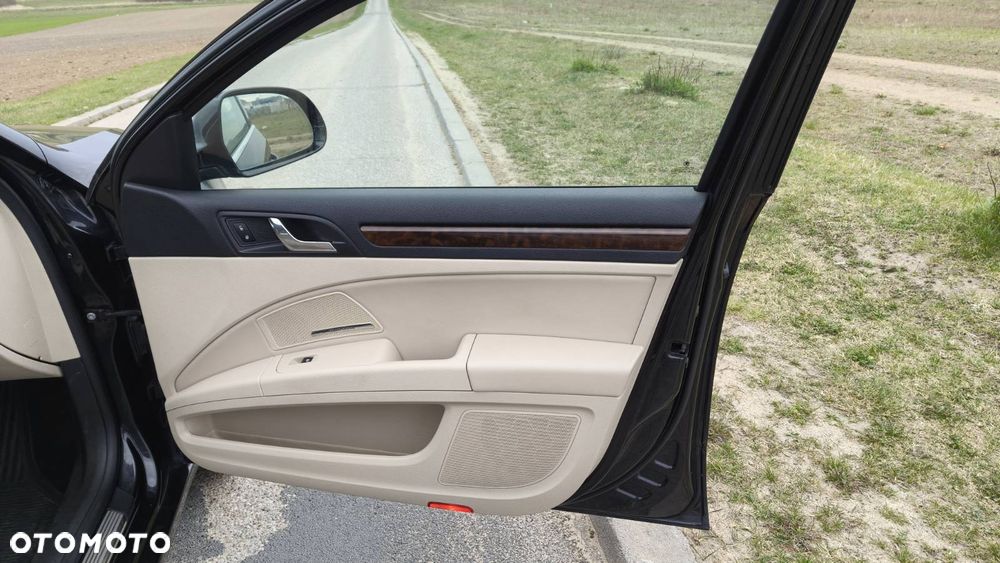 Skoda Superb 2.0 TDI Elegance DSG - 22