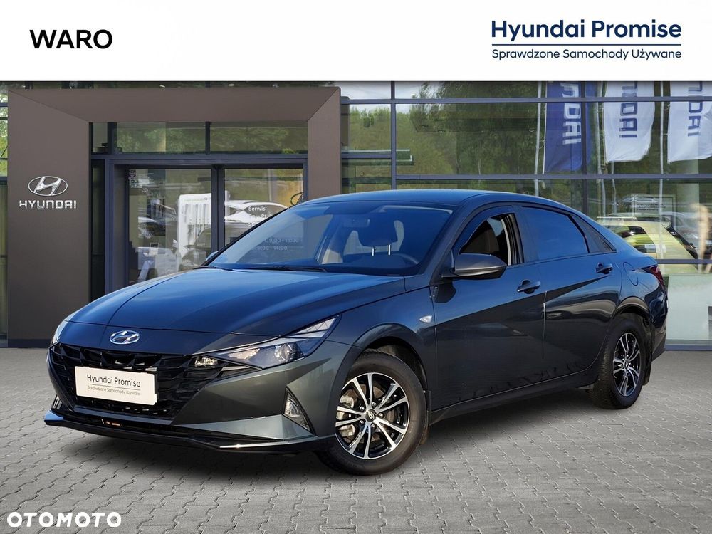 Hyundai Elantra - 2