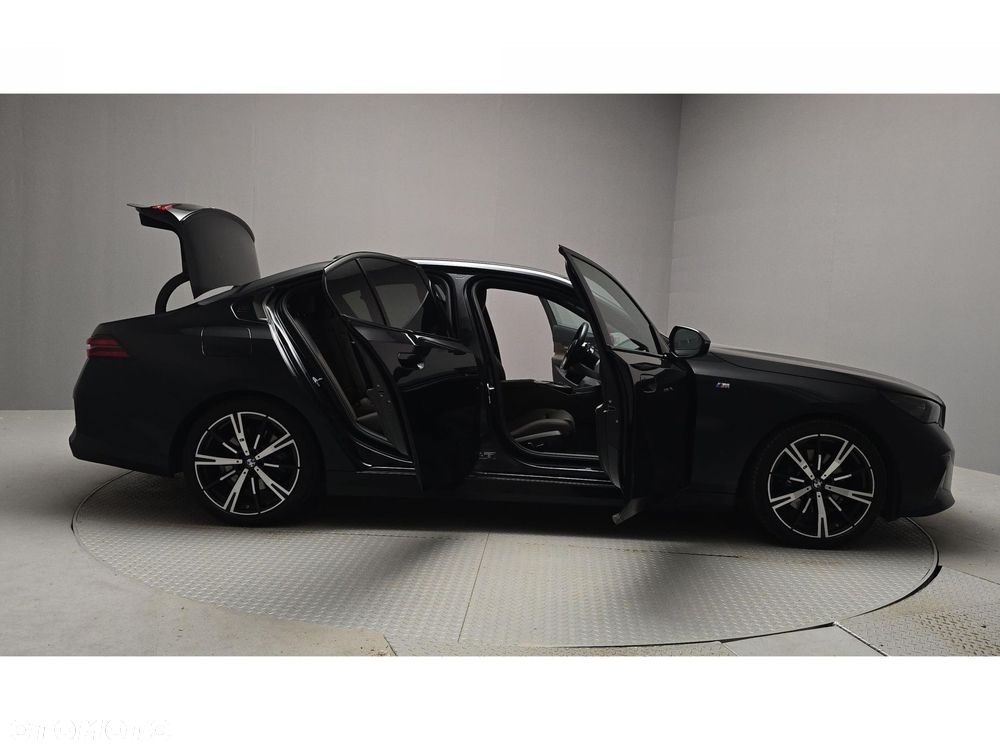 BMW Seria 5 - 13