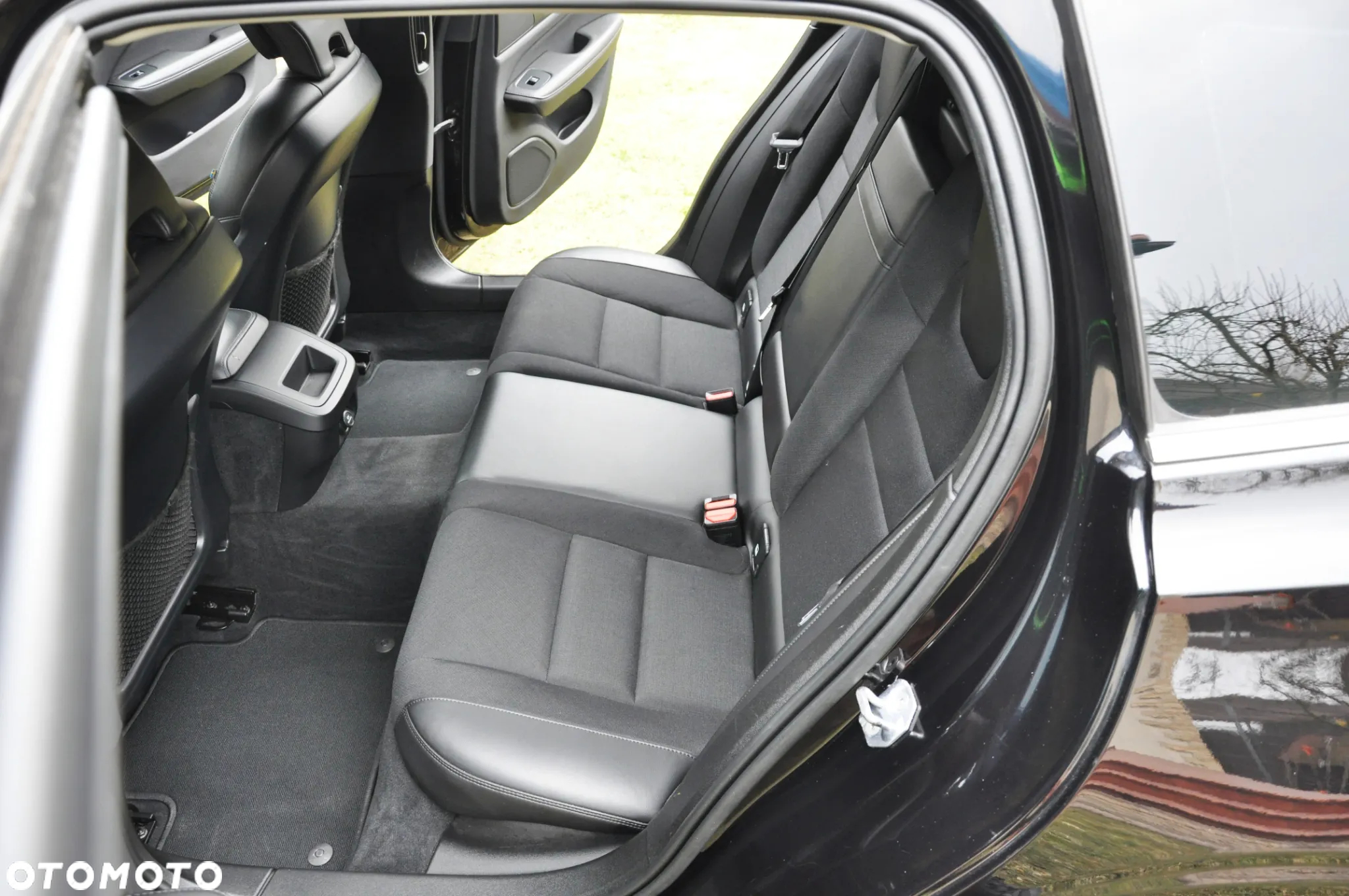 Volvo V60 T4 Geartronic Momentum Pro - 29
