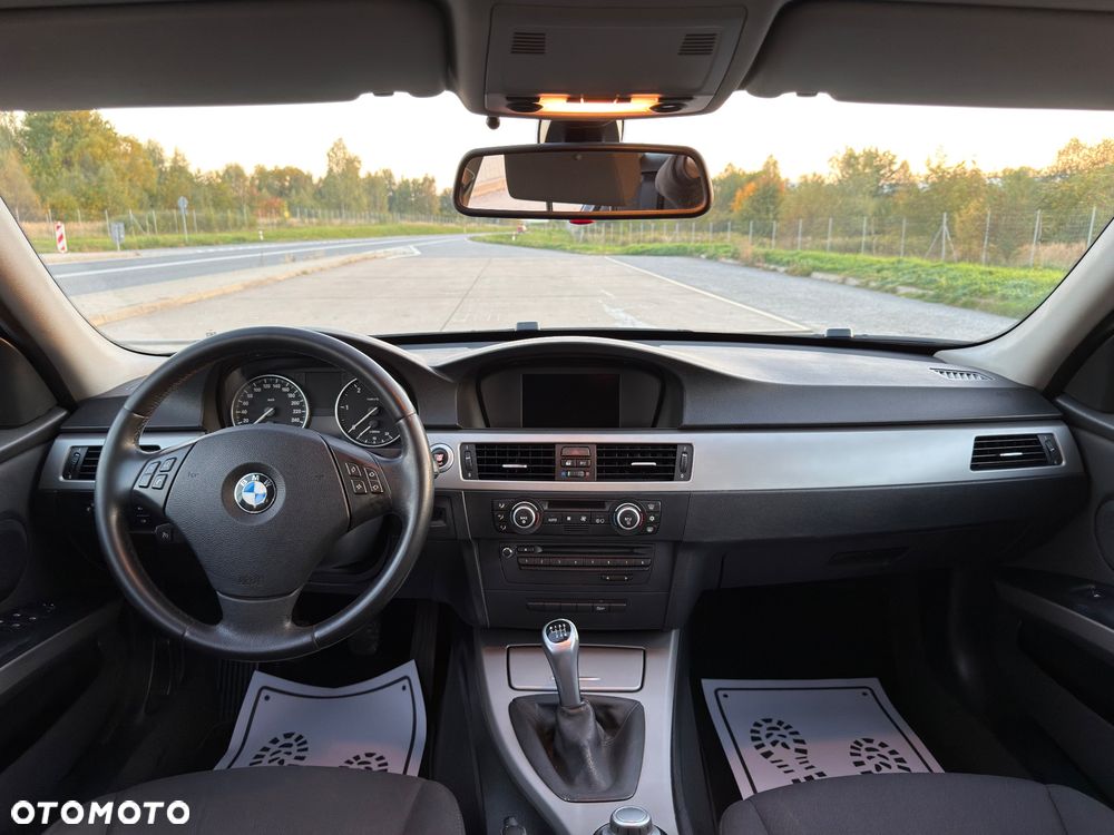 BMW Seria 3 - 29