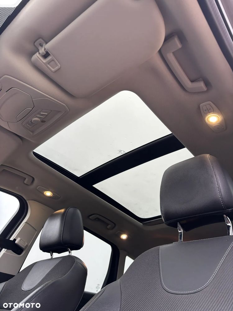 Ford Kuga 2.0 TDCi 4x4 Titanium - 12