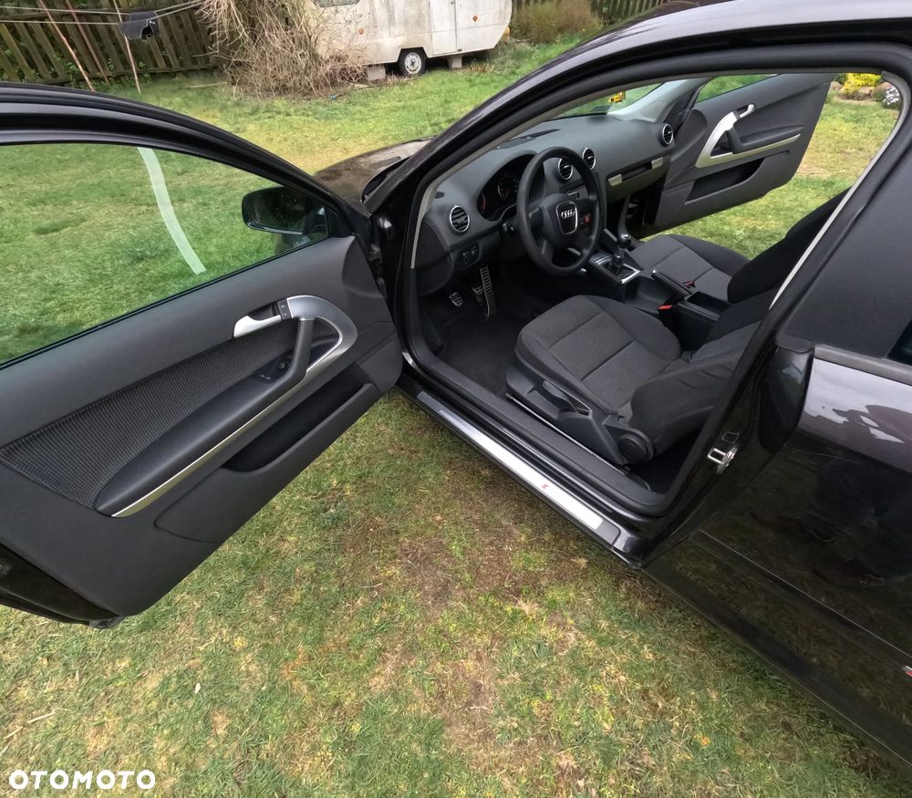 Audi A3 1.6 Ambiente - 10