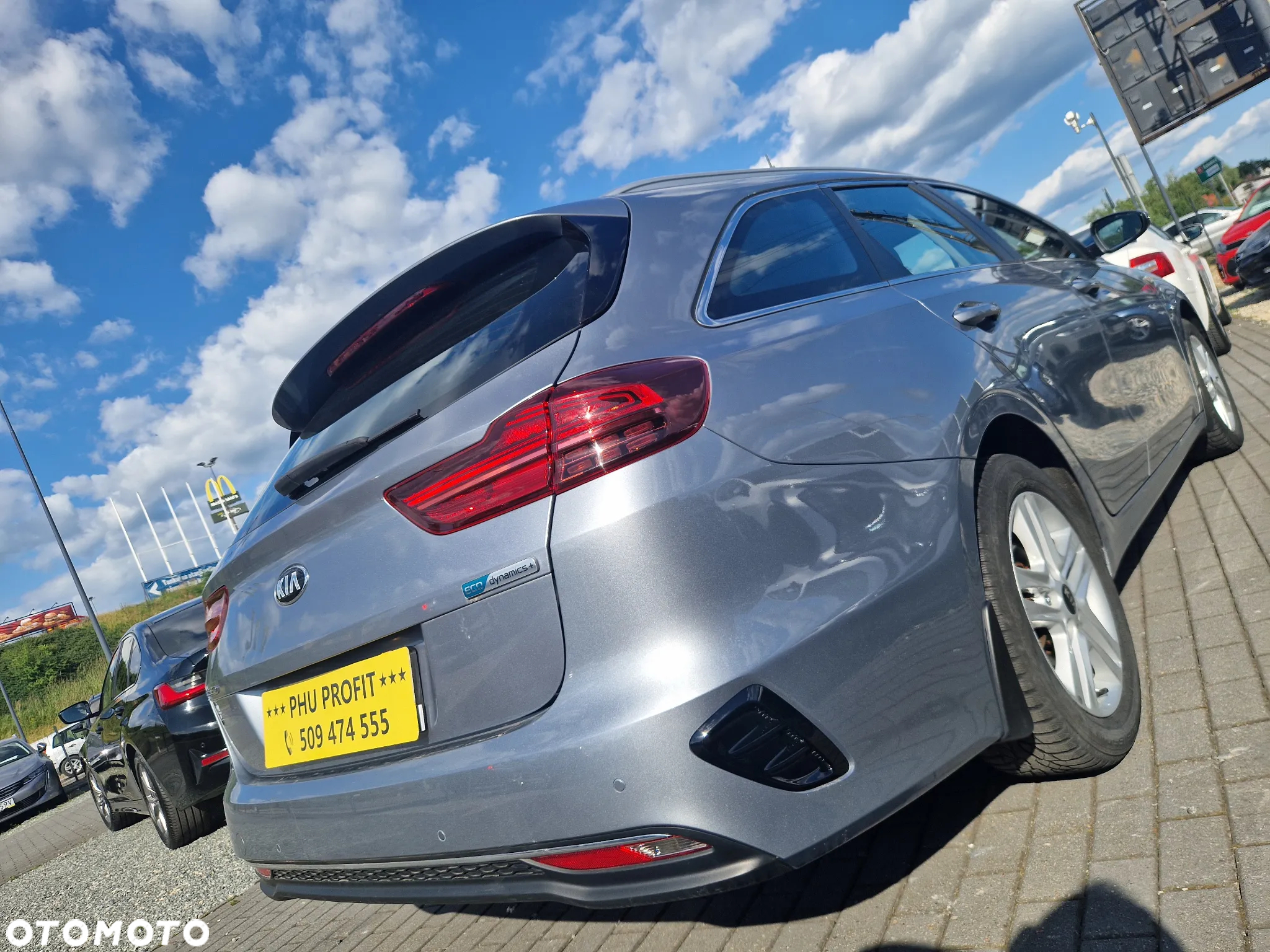 Kia Ceed 1.6 CRDi SCR M - 8
