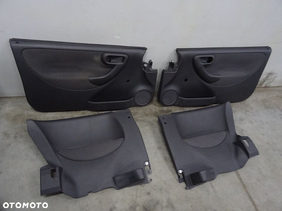 BOCZEK BOCZKI DRZWI OPEL CORSA C HB 3D NR54 - 1