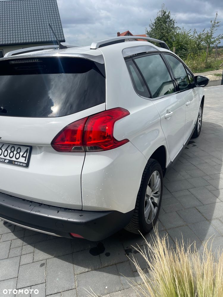 Peugeot 2008 1.2 VTi Allure - 9