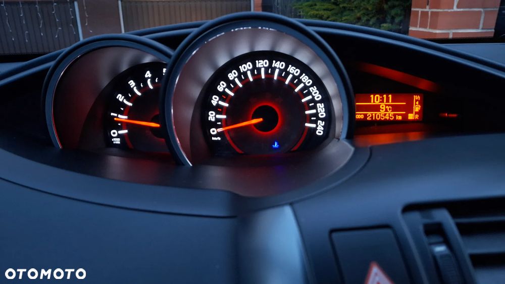 Toyota Verso 1.6 D-4D Prestige 7os EU6 - 25