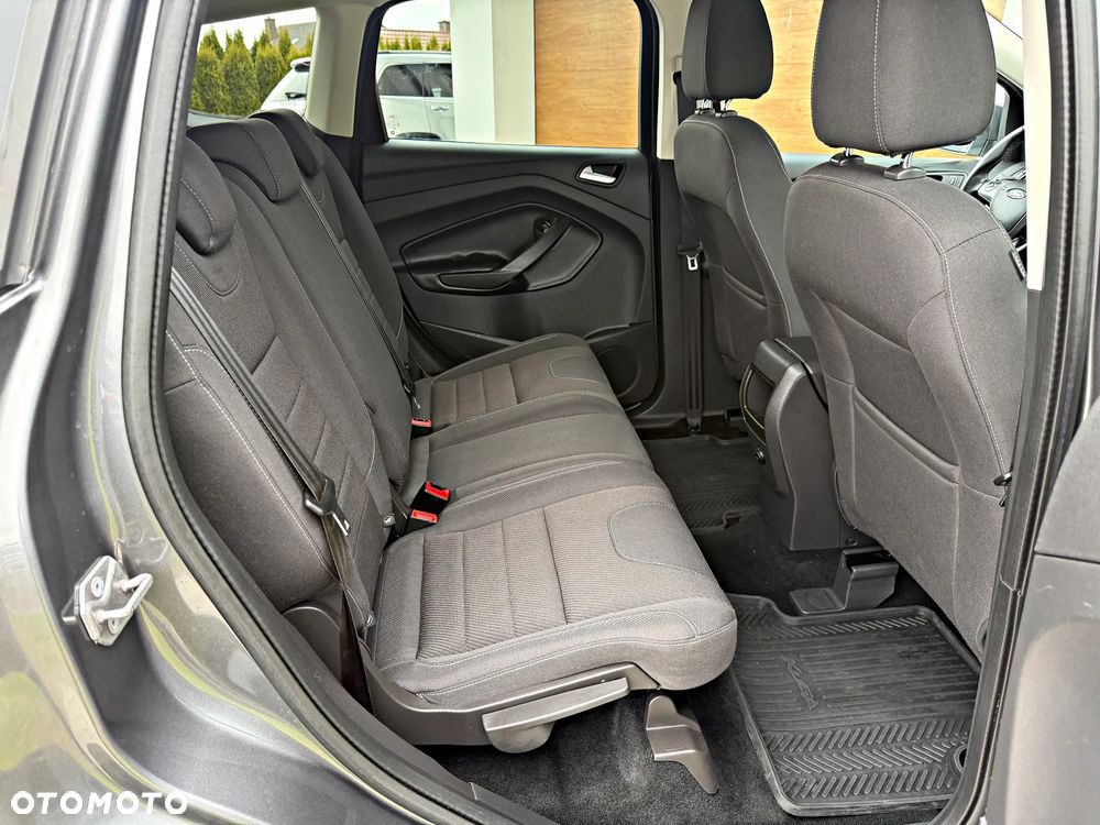 Ford Kuga 2.0 TDCi 2x4 Trend - 28