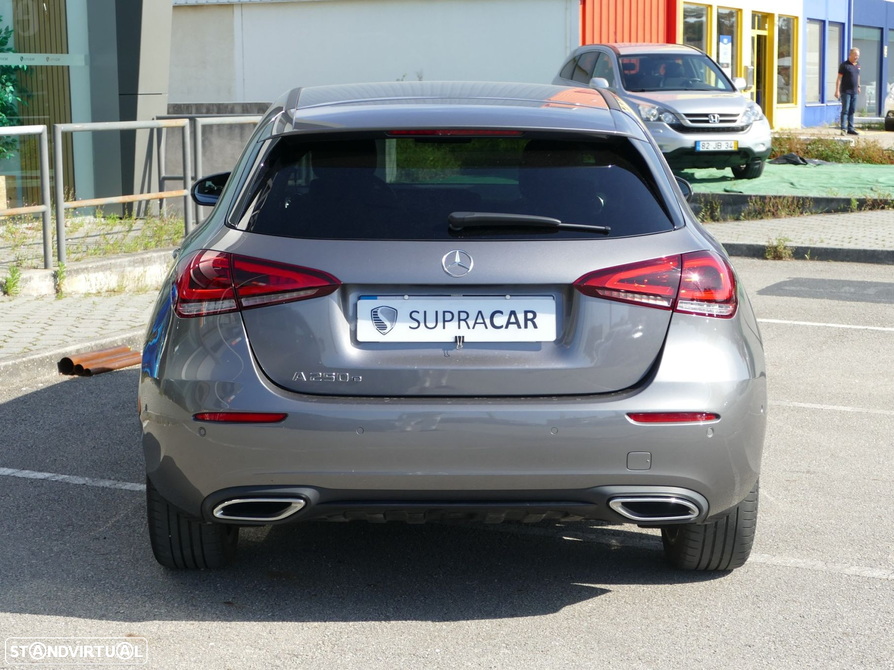 Mercedes-Benz A 250 e Progressive - 4