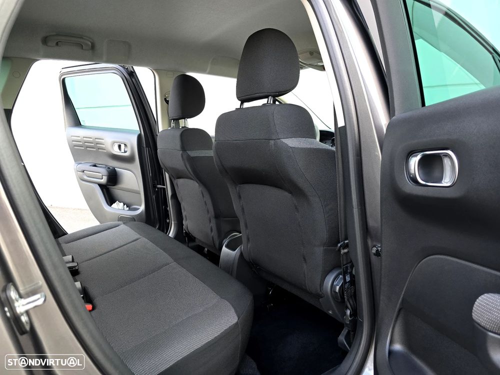 Citroën C3 Aircross 1.2 PureTech Shine Pack - 26
