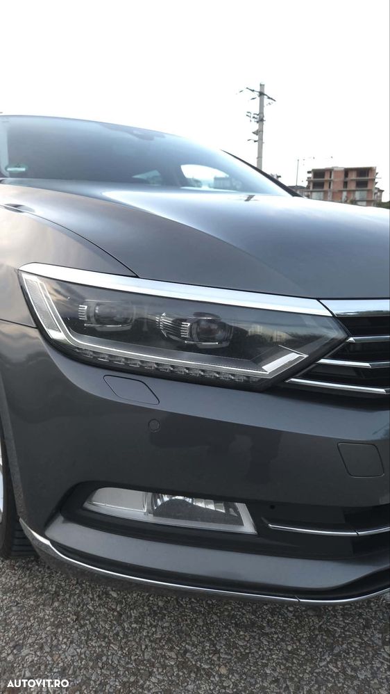 Volkswagen Passat 2.0 TDI DSG Highline - 16