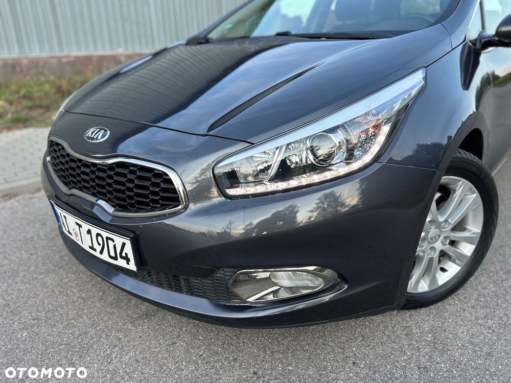 Kia Ceed 1.6 CRDi 128 Spirit - 2