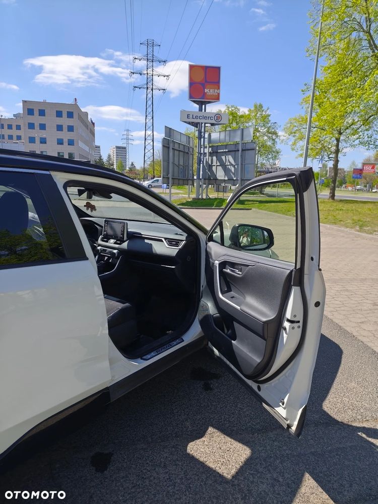 Toyota RAV4 - 10