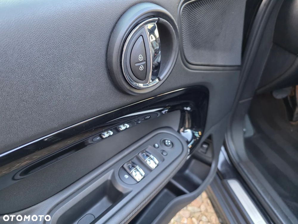 MINI Countryman Cooper Untamed Edition - 37