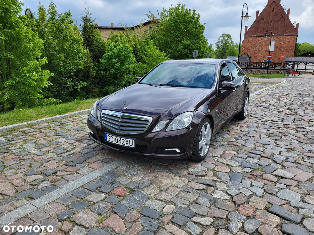 Mercedes-Benz Klasa E 220 CDI DPF BlueEFFICIENCY Automatik Elegance - 11