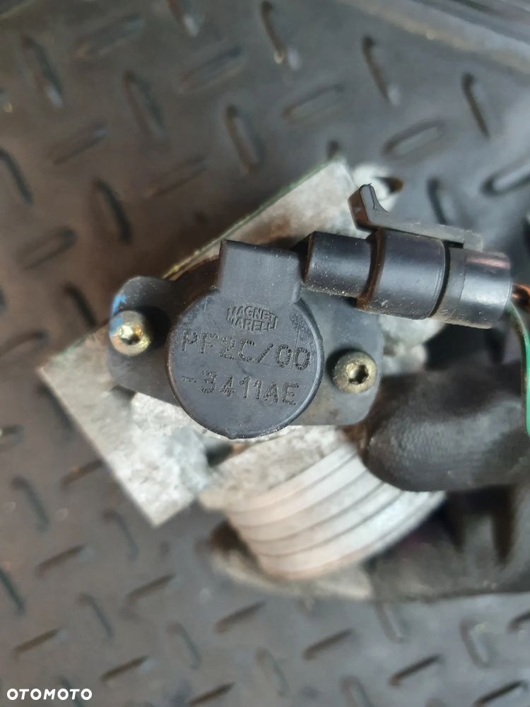 VOLVO V40 I LIFT 2.0T PRZEPUSTNICA 9186780 - 3