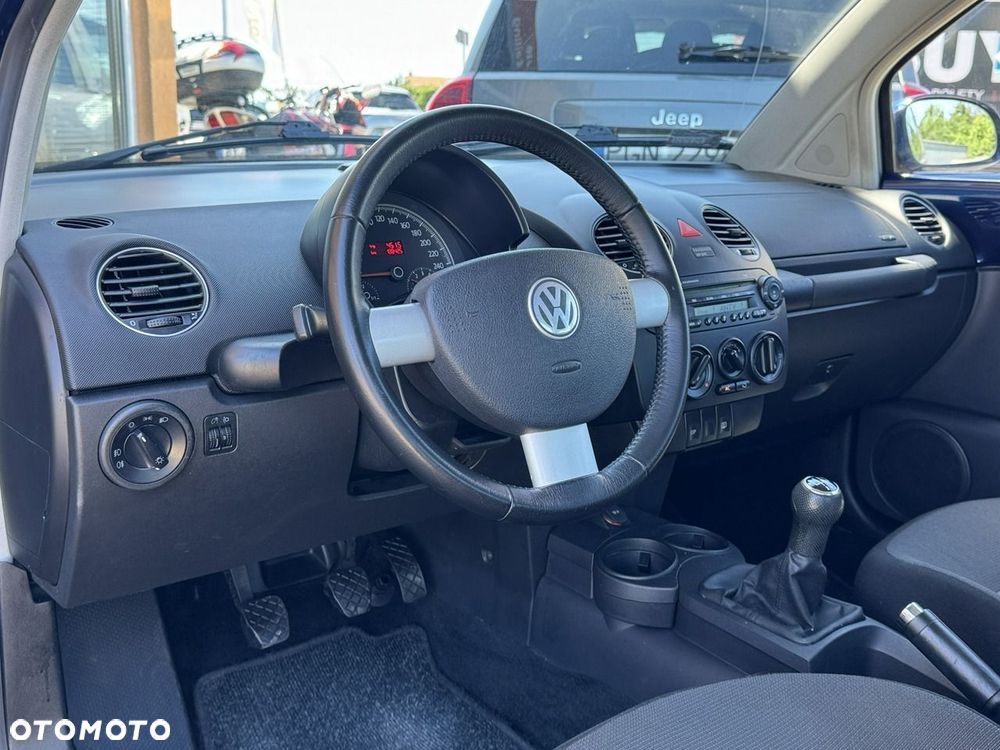 Volkswagen New Beetle 1.6 - 22