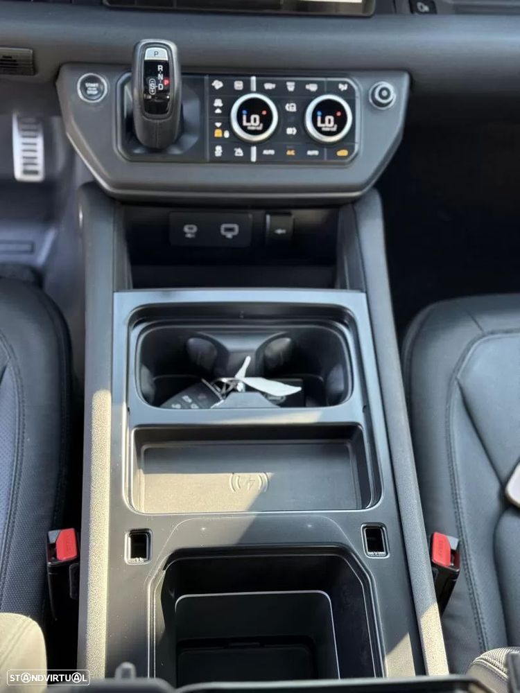 Land Rover Defender 2.0 P400e 110 AWD X-Dynamic HSE - 15