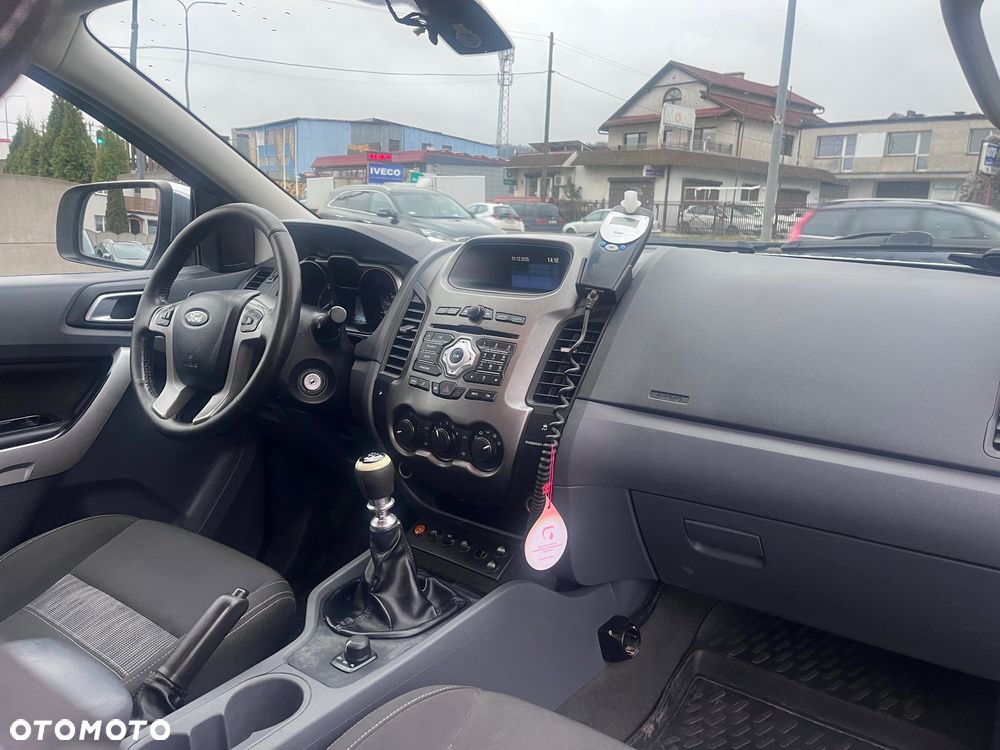 Ford Ranger XLT - 11