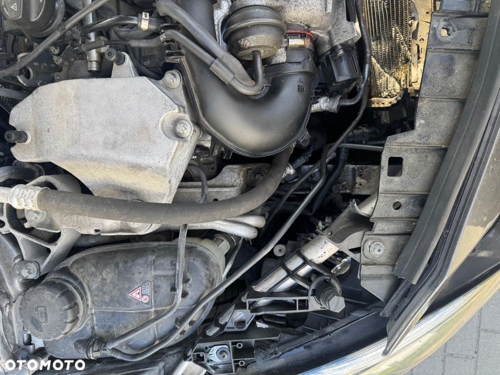 Mercedes-Benz GLA 250 4-Matic AMG Line - 29