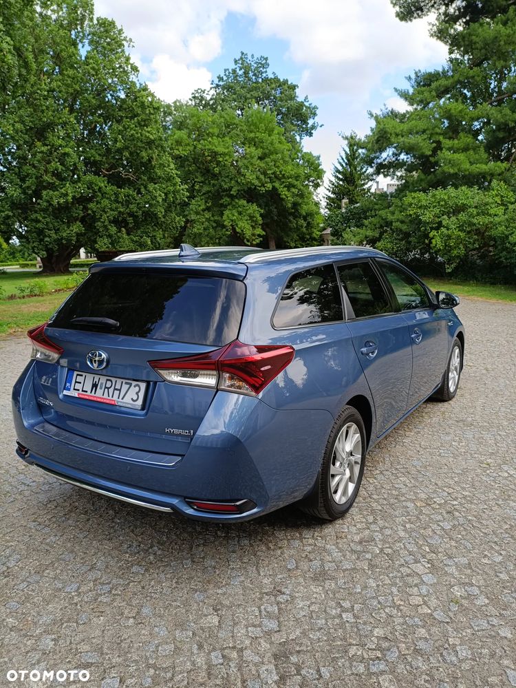 Toyota Auris - 2