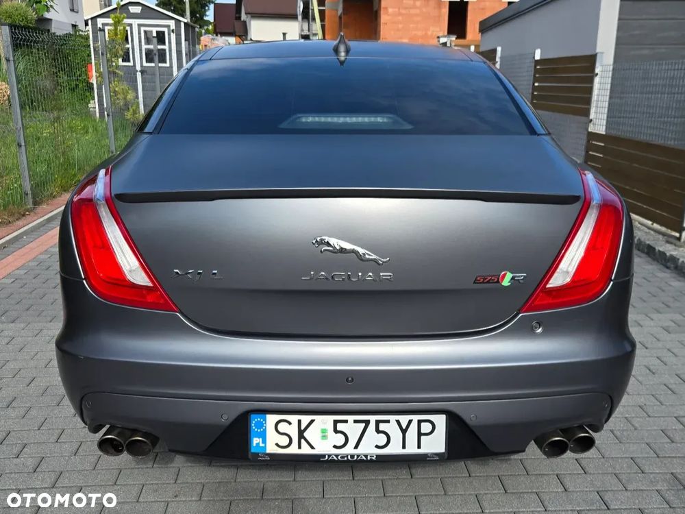Jaguar XJR - 6