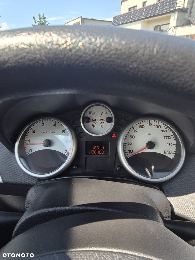 Peugeot 207 75 Urban Move - 37