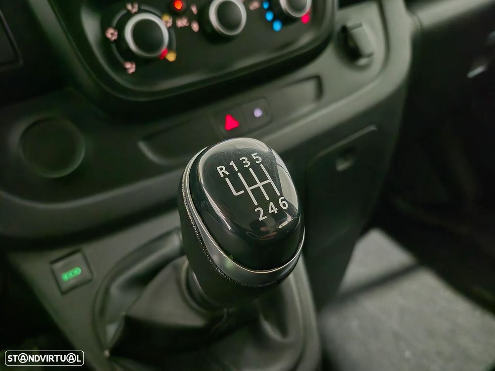 Renault Trafic 2.0DCI - 6 LUGARES - 76.000KMS | GARANTIA | NACIONAL - 18