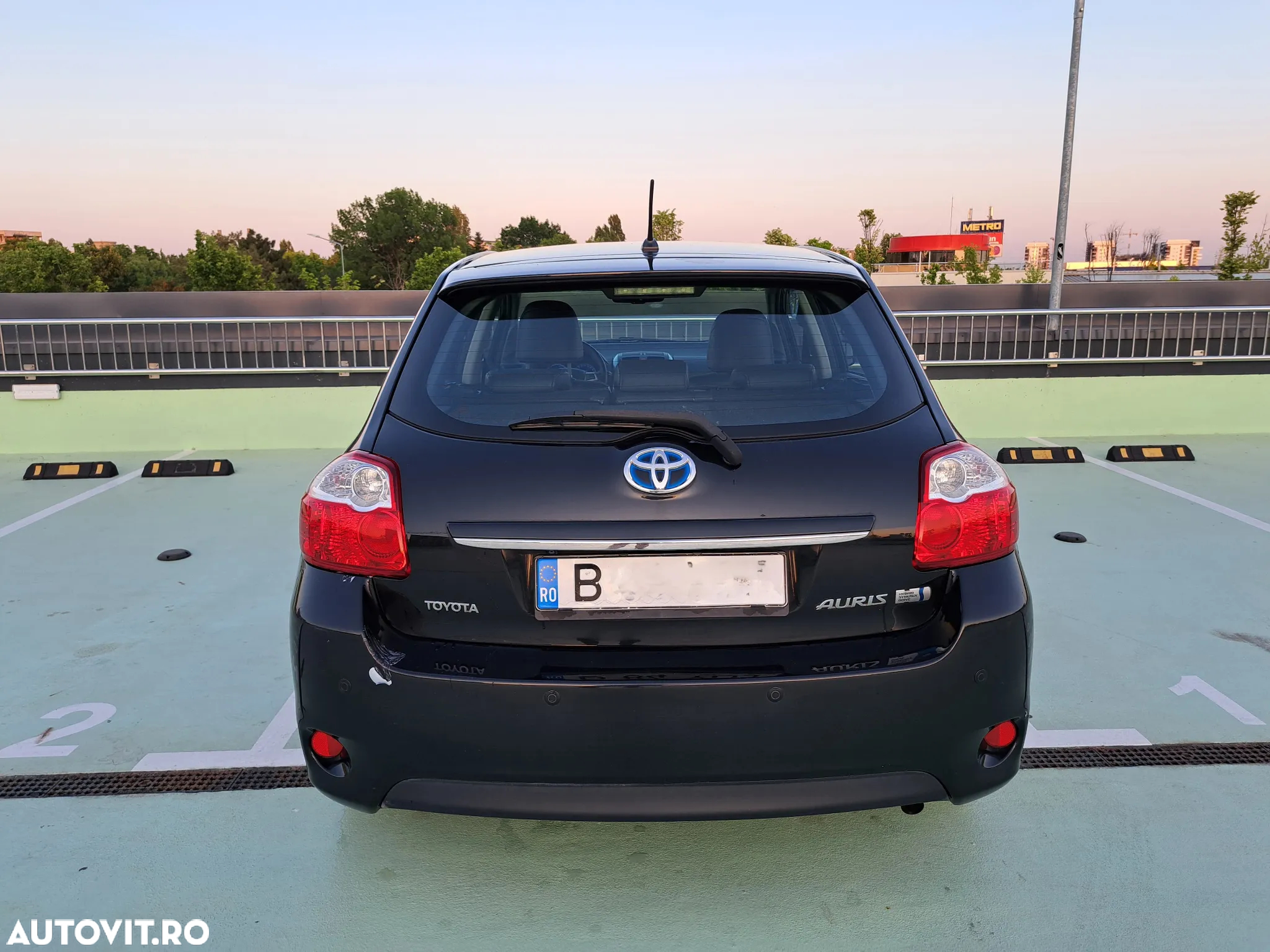 Toyota Auris 1.8 L VVT-i Hybrid Luna - 12