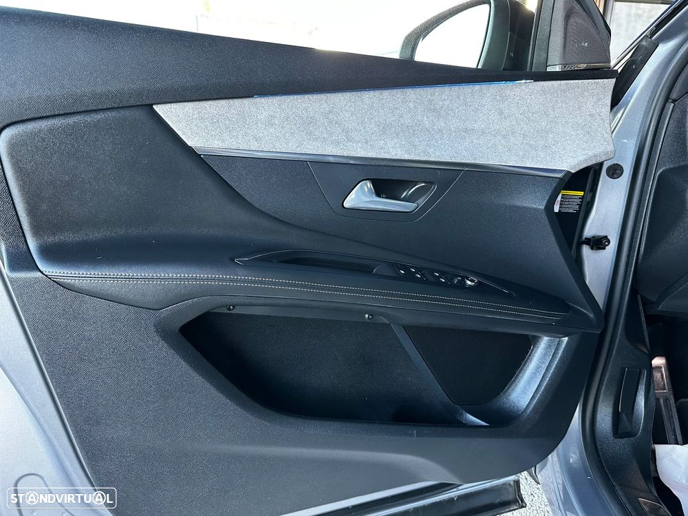 Peugeot 3008 1.6 Hybrid GT Pack e-EAT8 - 20