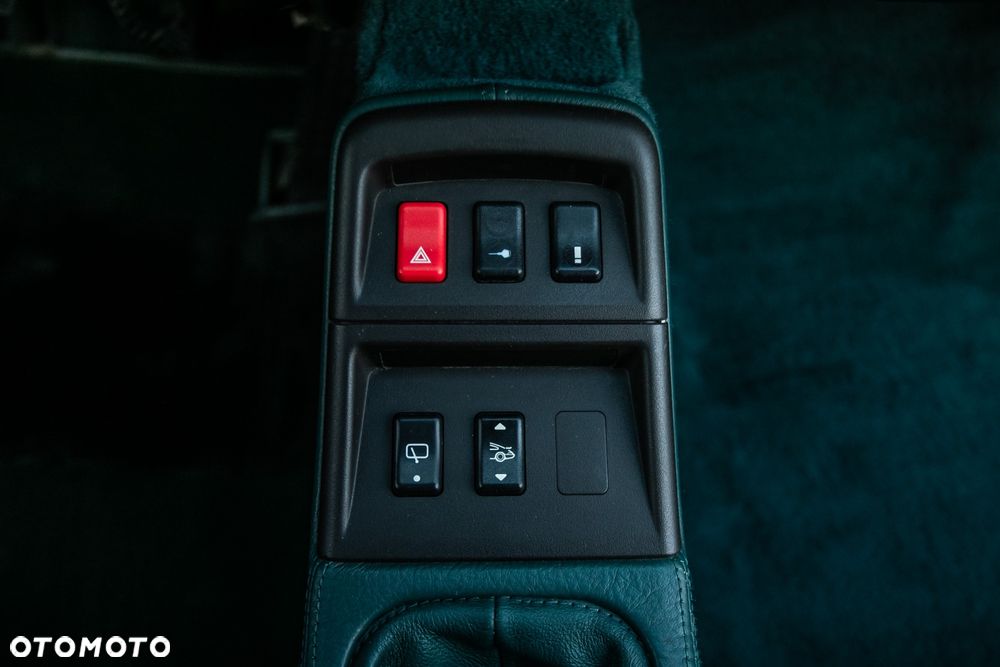 Porsche 911 Carrera 4 - 31