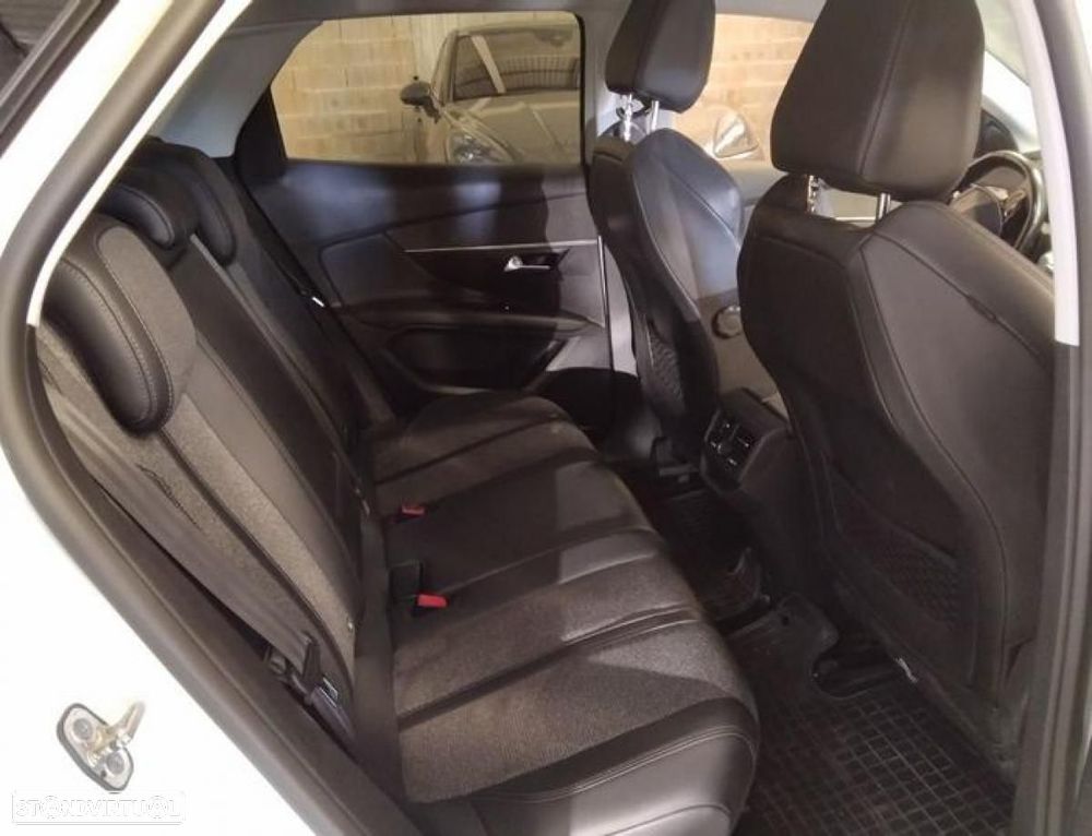 Peugeot 3008 - 4